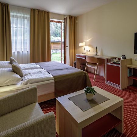 Peras Wellness Hotel Ludvíkov Zewnętrze zdjęcie