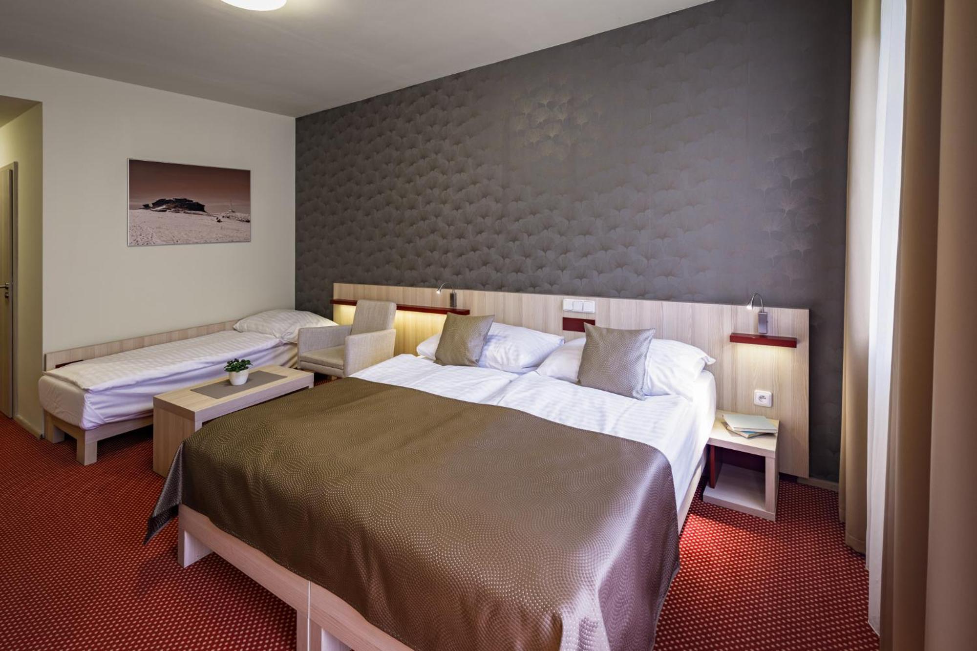 Peras Wellness Hotel Ludvíkov Zewnętrze zdjęcie
