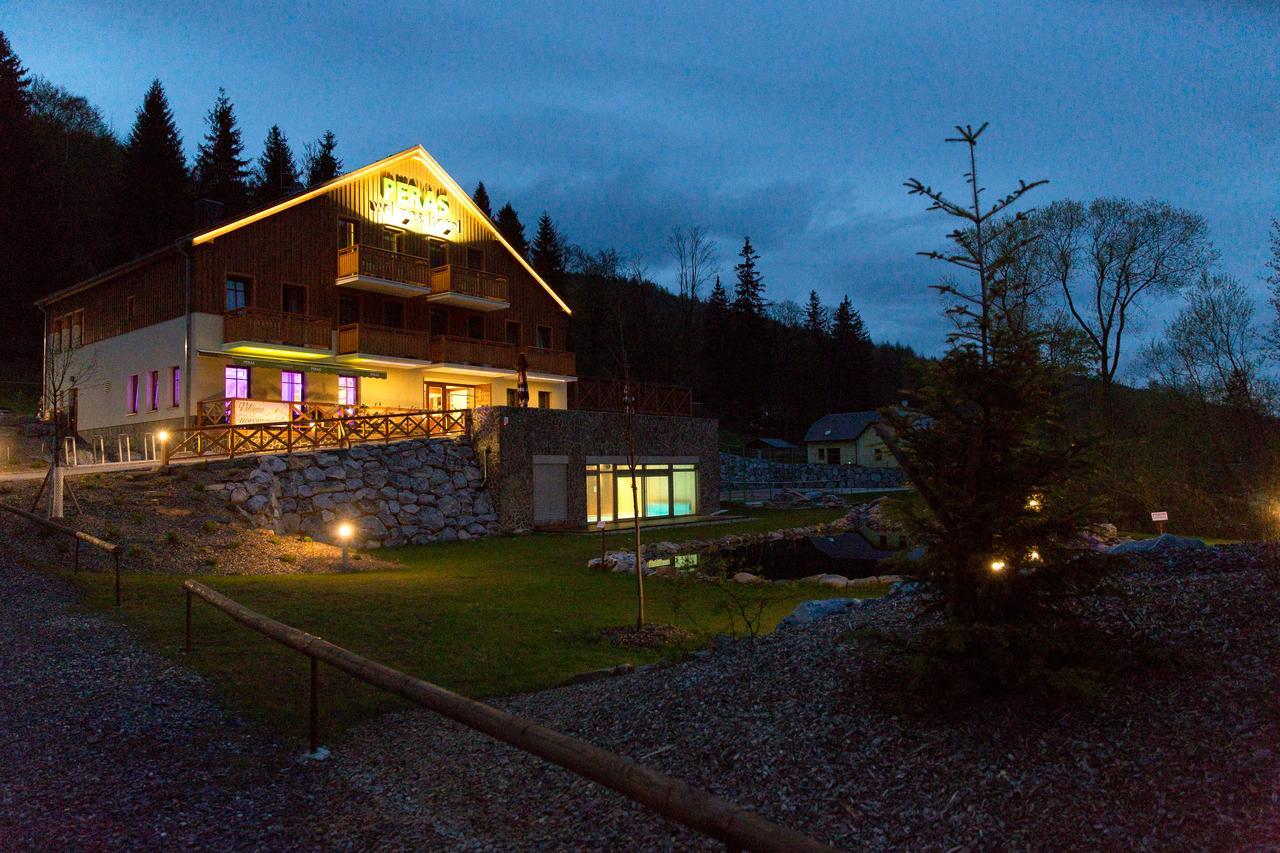 Peras Wellness Hotel Ludvíkov Zewnętrze zdjęcie