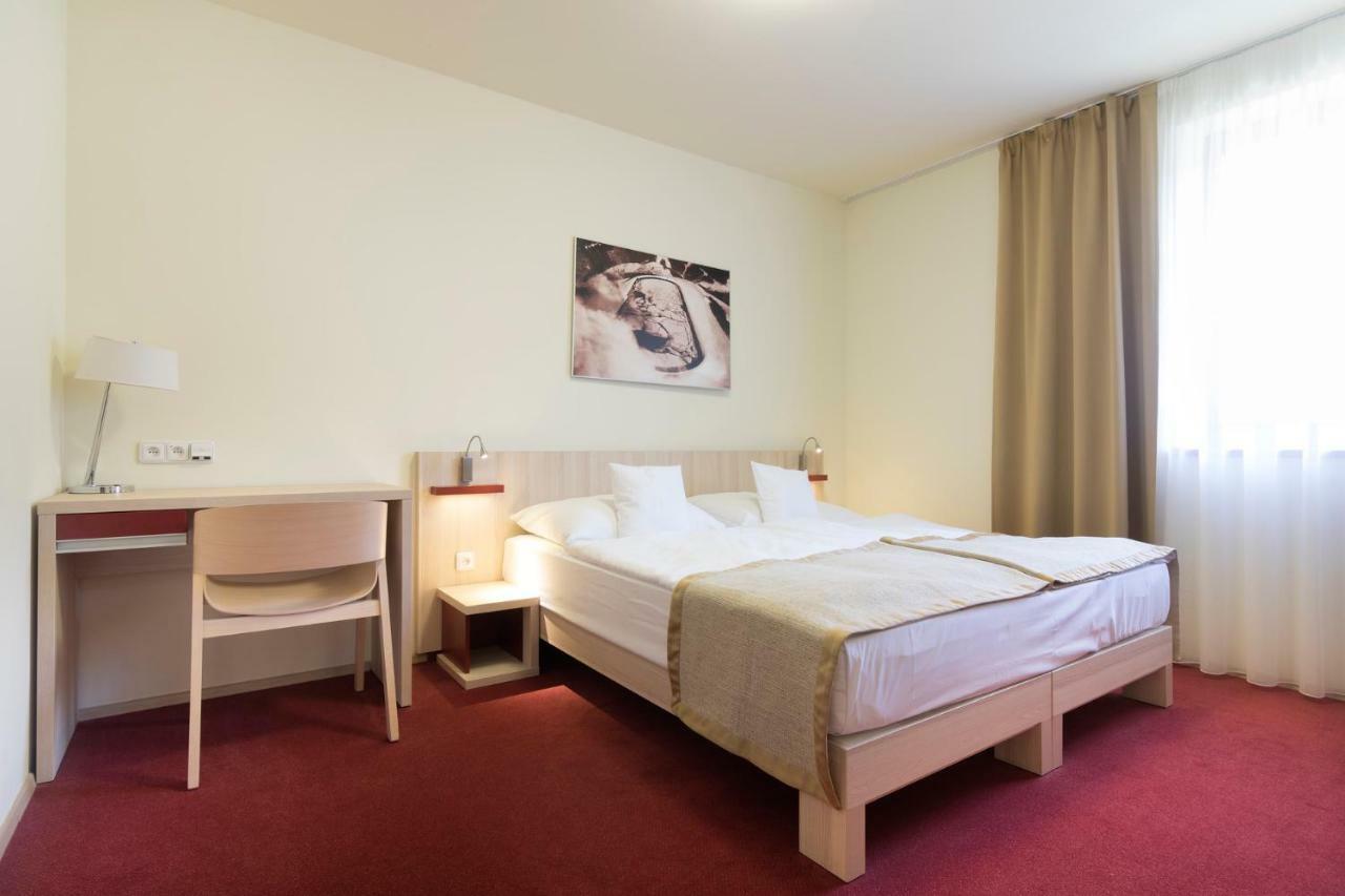 Peras Wellness Hotel Ludvíkov Zewnętrze zdjęcie