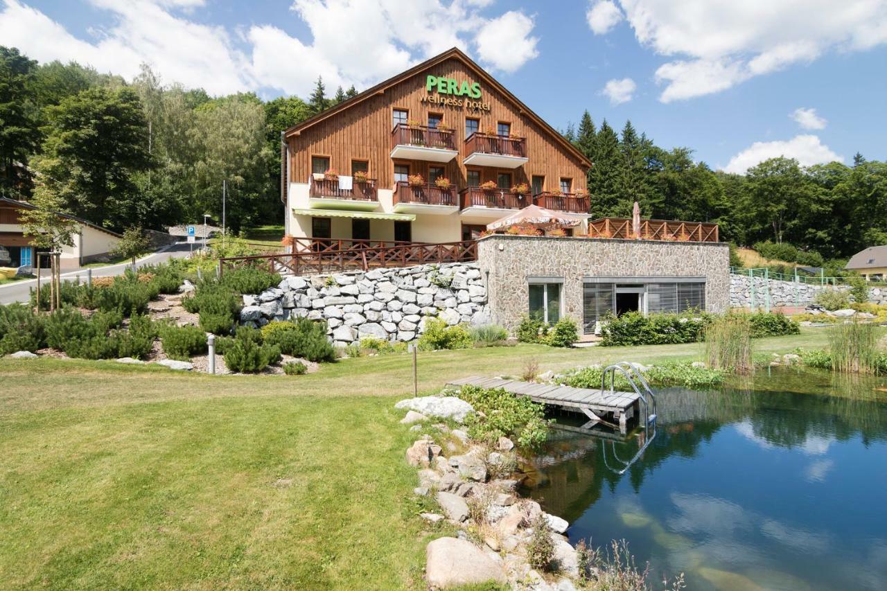 Peras Wellness Hotel Ludvíkov Zewnętrze zdjęcie